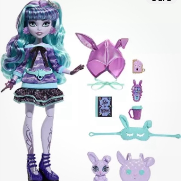 Monster High Twyla Creepover Party Fashion Doll New - Picture 10 of 12